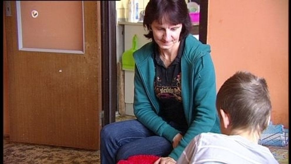 Lenke sa lepí smola na päty