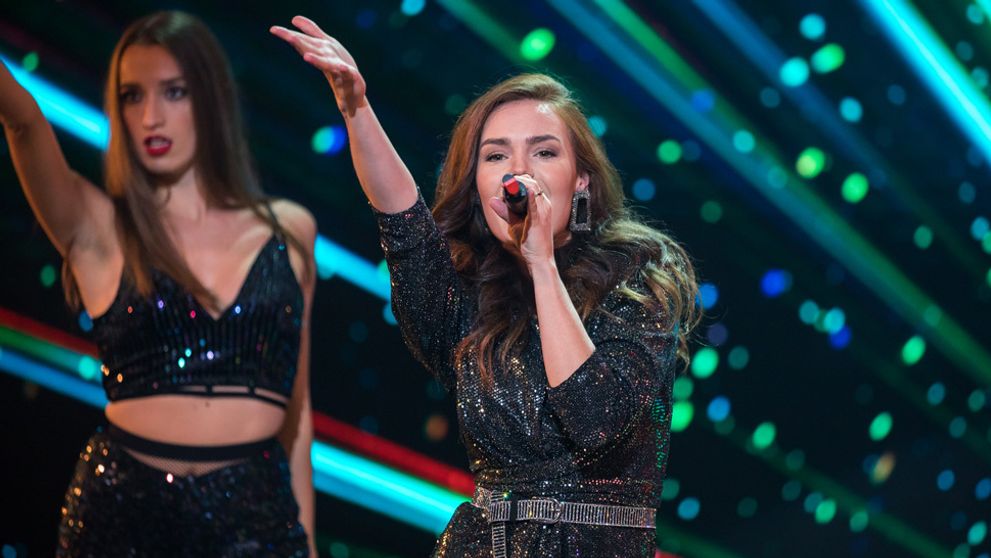 Známe mamičky si odskočili od svojich ratolestí. Sexy vystúpenie pred kamerami