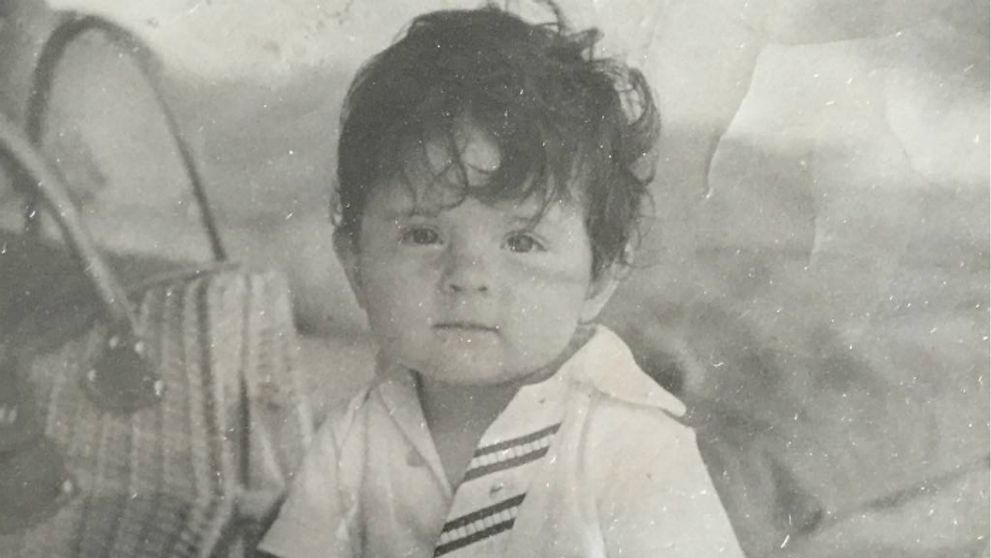 Z bucľatého chlapčiatka vyrástla kráľovná telenoviel!