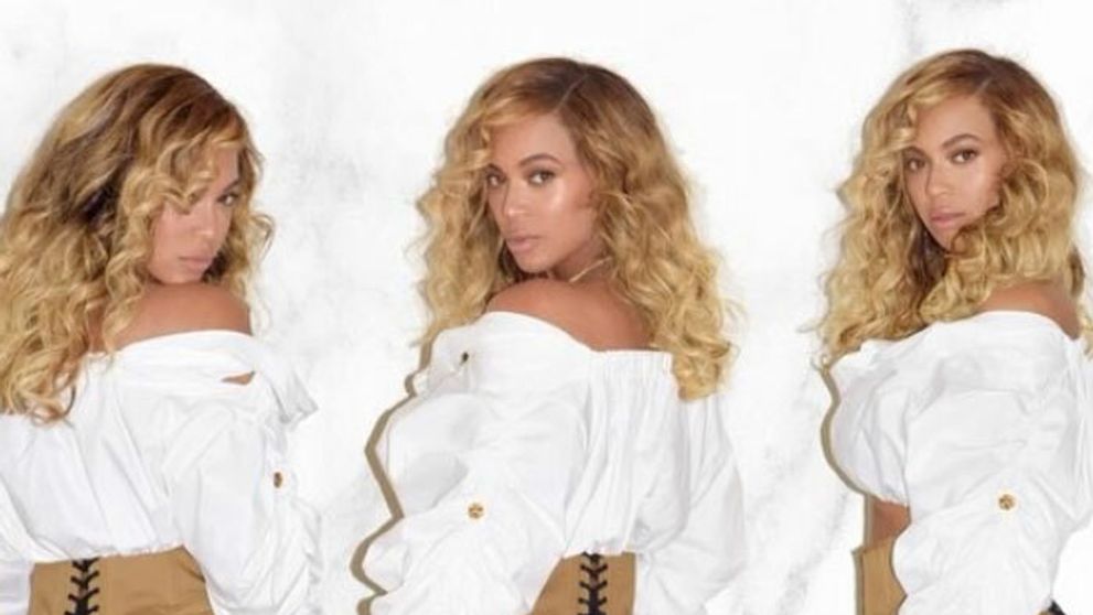Späť vo forme. Štyri mesiace po pôrode ukazuje Beyoncé pevné brucho a guľatý zadok