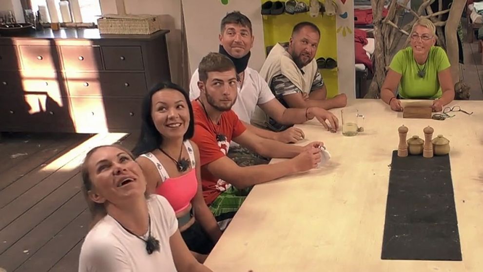 Reakcia farmárov na Matejovo vylúčenie: Tancovalo sa aj na stole!