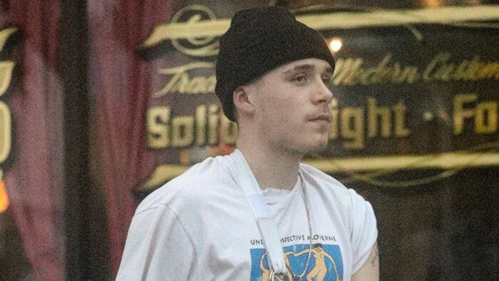 Brooklyn Beckham neostal dlho sám. Na tejto kráske mohol nechať (nielen) oči