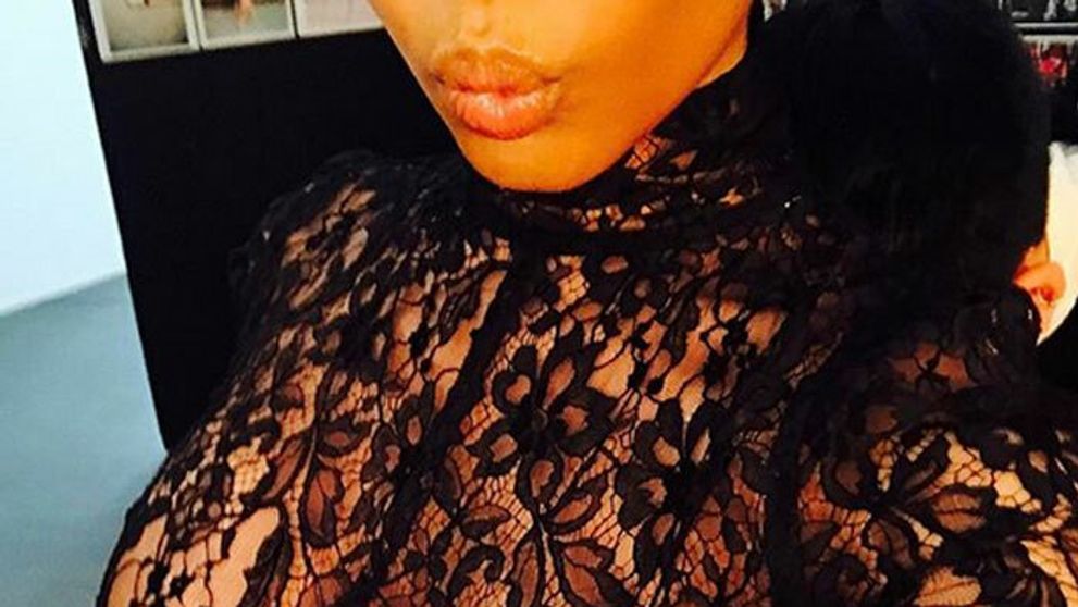 Nicki Minaj pritvrdila. Do záberu natlačila megaprsia