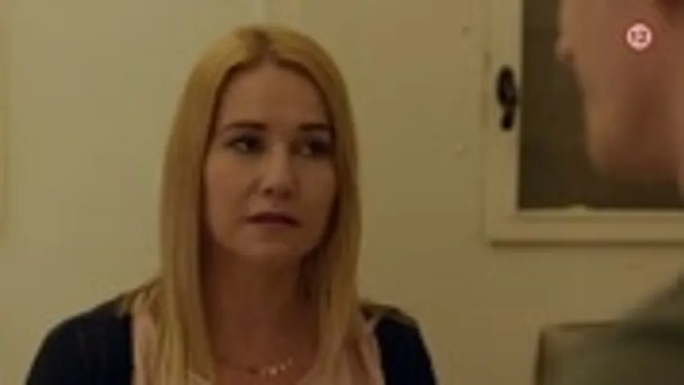 Speváčka Sia sa doteraz skrývala. Teraz ukázala tvár aj prsník
