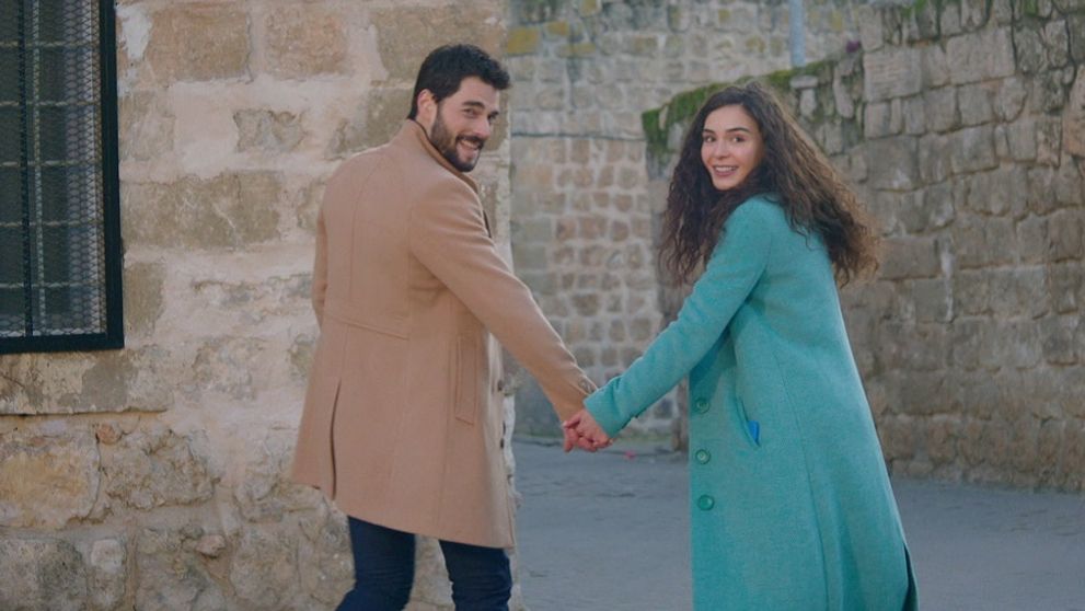 Spútaný motýľ: 105. a 106. epizóda