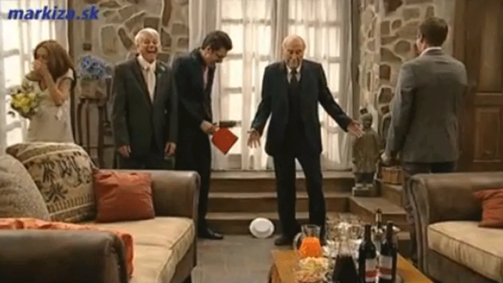 Ho.no! To je nerozbitné! Niektoré scény sa musia nakrúcať aj 