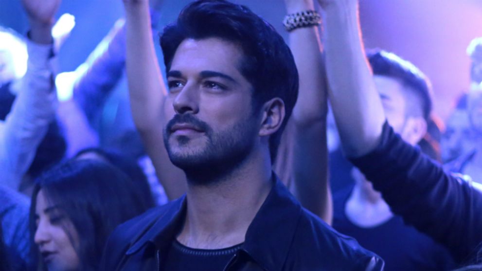 Kemal z Nekonečnej lásky: Hviezdna spolupráca s Davidom Beckhamom!