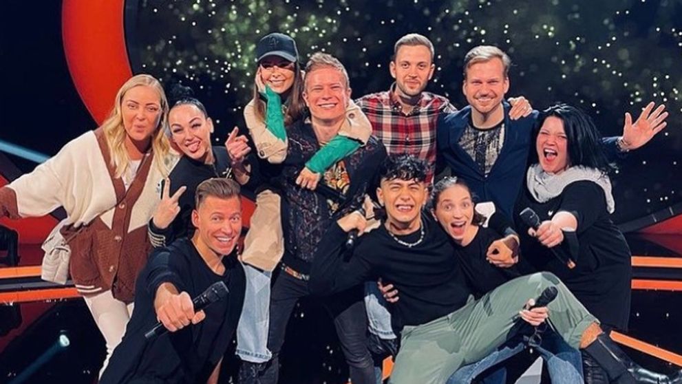Svadbu aj tehotenstvo manželky tajil: Teraz superstarista zverejnil fotku synčeka