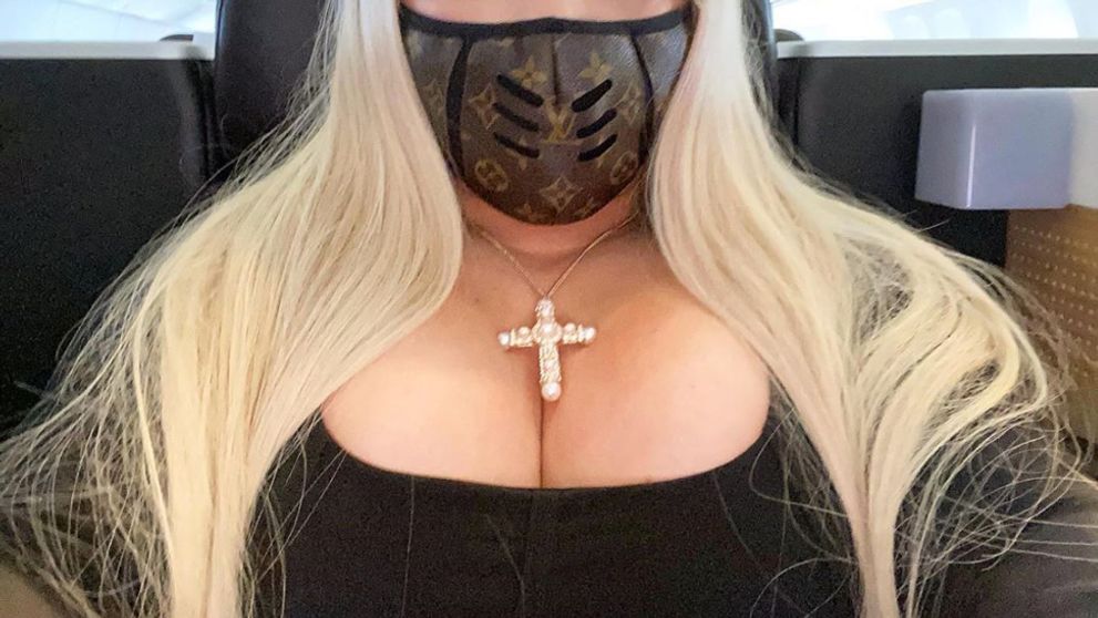 Živý Ken sa preoperoval na ženu, teraz mu takmer odpadáva ďalšia časť tela