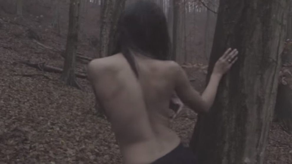 Sexy kráska po boku slovenského speváka: Zábery, ktoré musíte vidieť!