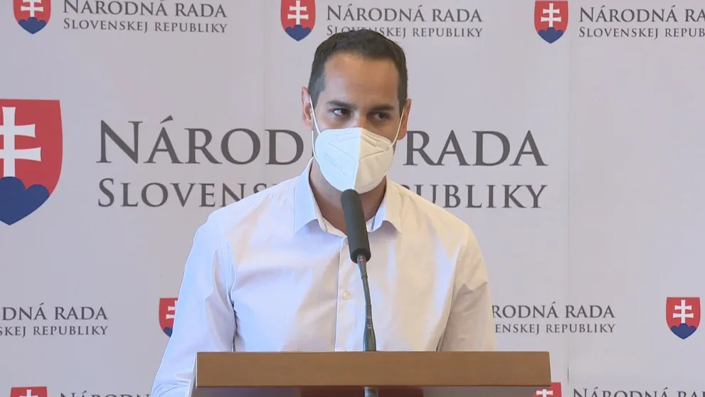Dievčatá z rôznych detských domovov hovoria o zneužívaní
