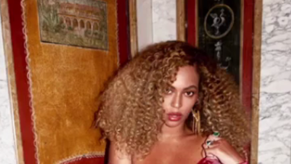 Beyoncé po pôrode v obtiahnutých šatách: Jedna časť tela jej poriadne narástla