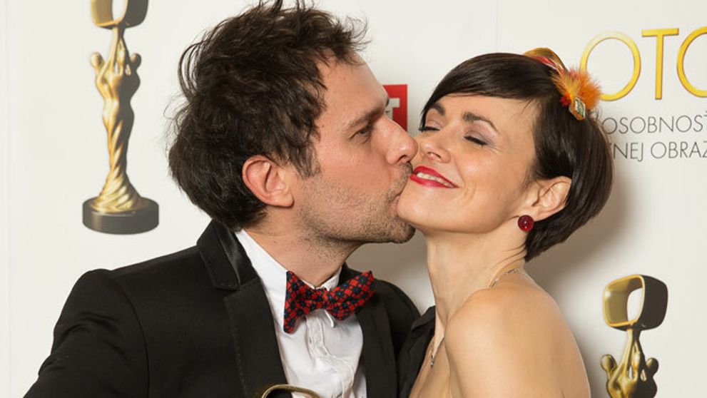 Juraj Kemka nevie byť vážny. Vraj ani jeho krásna manželka!