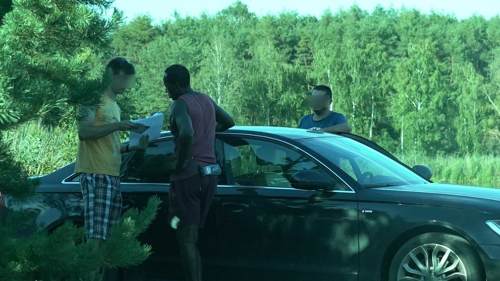 Ibi Maiga v problémoch: Na Farme ho navštívili záhadní muži!