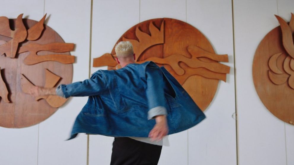 Nový imidž mladého speváka: Tieto fotky chceli odvahu