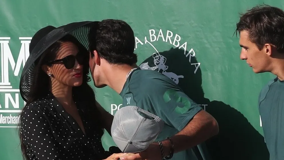 Adam Bardy po boku Meghan Markle? Nie, jeho dvojník!