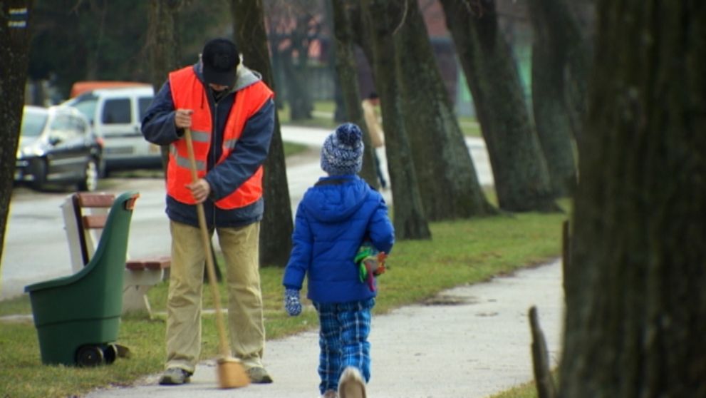 Malý Jurko ušiel z nemocnice! Po uliciach sa túla úplne sám!