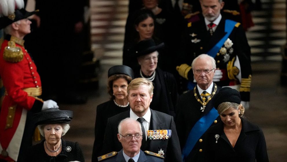 Rázny krok kráľovnej: Štyri vnúčatá zbavila kráľovských titulov