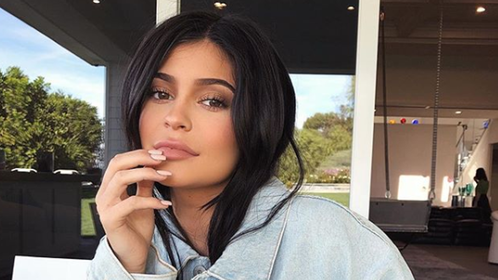 Kylie Jenner prvýkrát na fotke s dcérkou. Vyzerá ako jej sestra