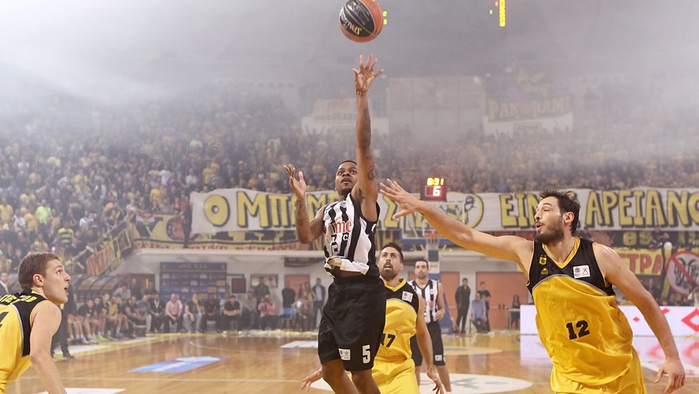 Basketbalista chcel oklamať dopingových komisárov. Test ukázal, že je tehotný