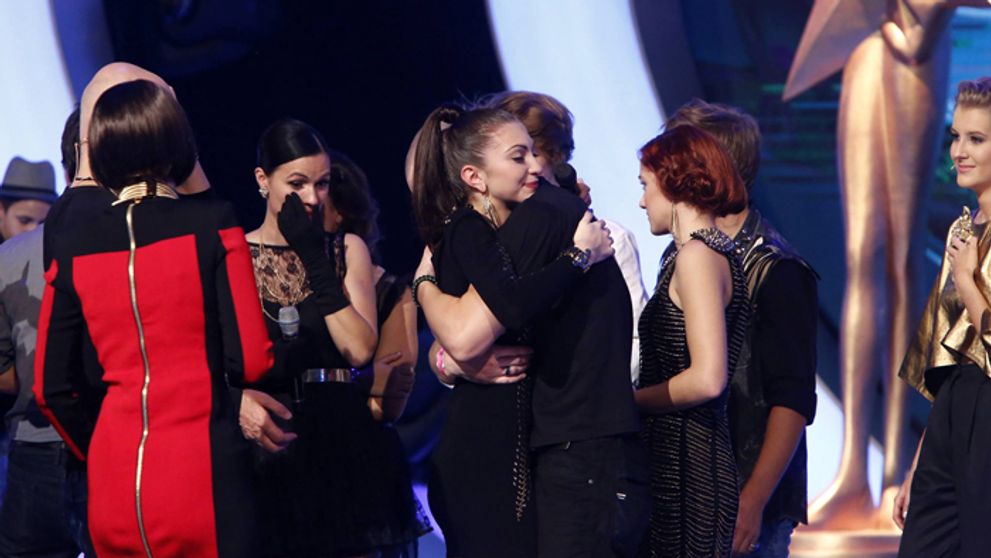 Televízne noviny a SuperStar kraľovali nedeľnému večeru!