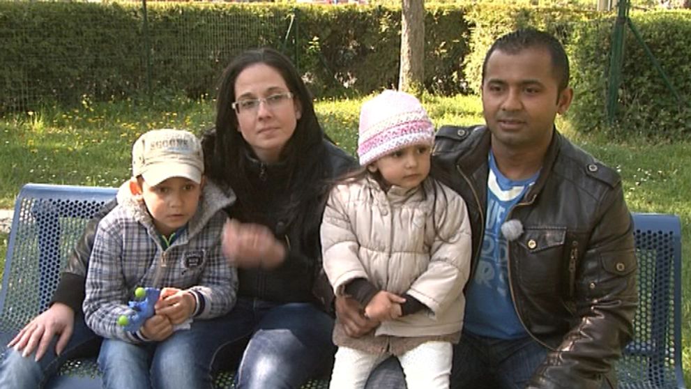 Ind a Slovenka. Milujú sa, no nemôžu byť spolu!