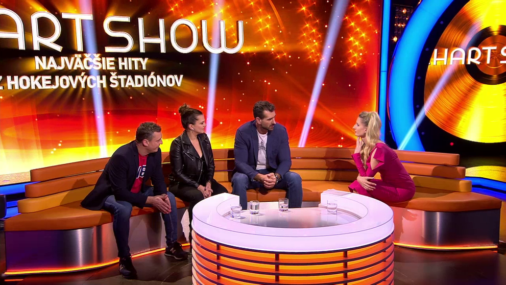 Adela si zaflirtovala s hokejistom v priamom prenose: Boris sa len tak červenal