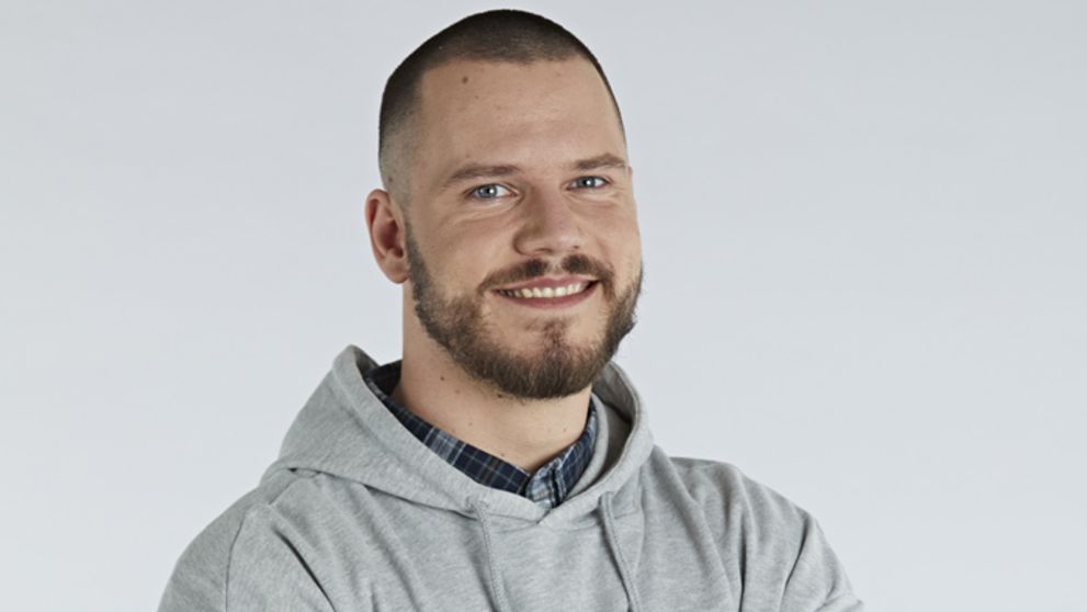 Pamätáte si na bachára Kristiána? Toto je jeho prvý singel
