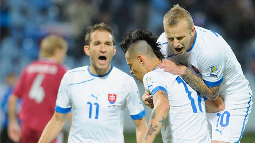 Videosumár 1. polčasu: Slovensko sa vrhlo na Lotyšov, do 10. minúty bolo 2:0!