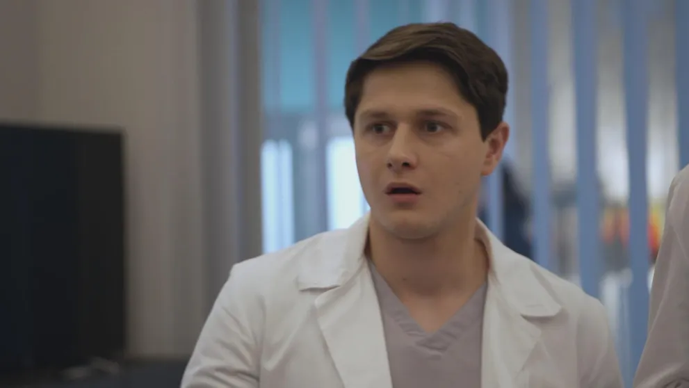 Do nemocnice prichádzajú dvaja medici: Milankovi skoro oči vypadli