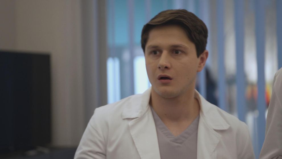 Do nemocnice prichádzajú dvaja medici: Milankovi skoro oči vypadli