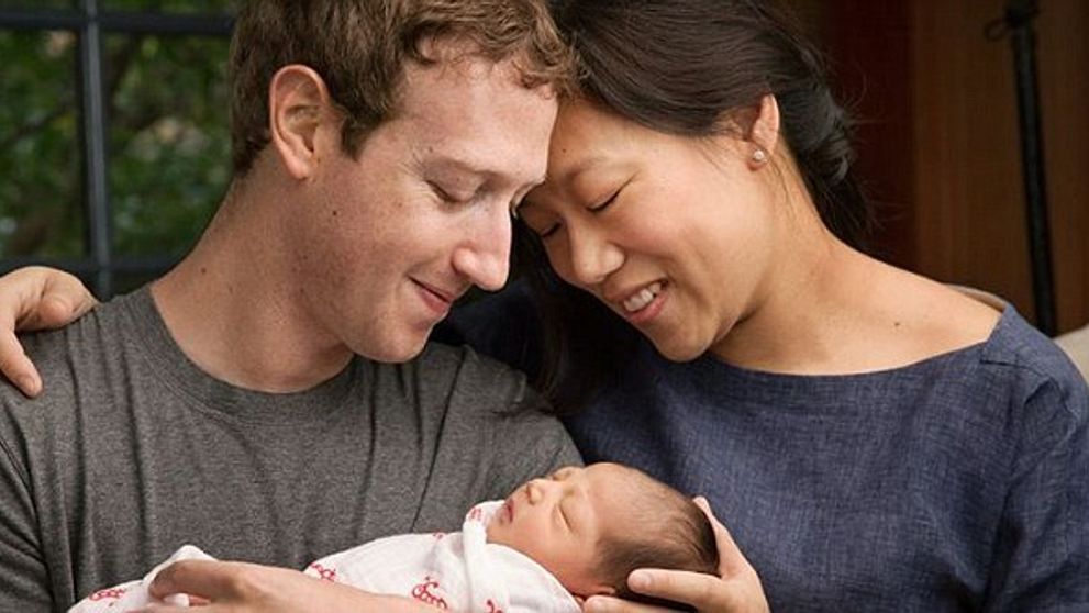 Mark Zuckerberg sa stal otcom. S manželkou ukázali krásnu dcérku