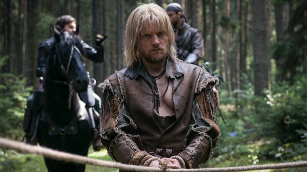 Maj svojich priateľov nablízku a Obyčajný muž