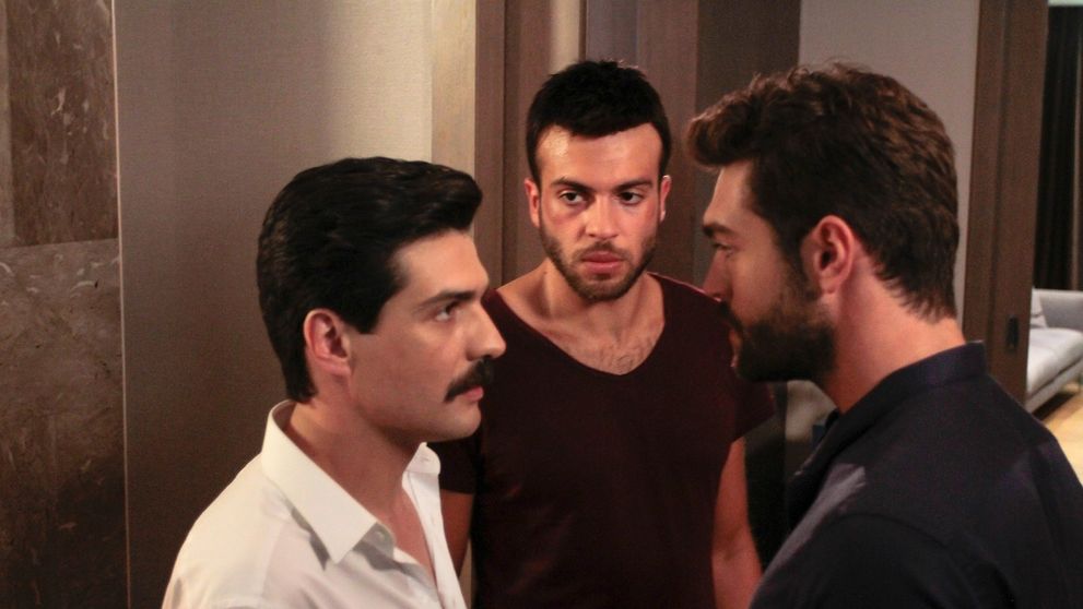 Güçlü z Meryem odhodil tričko: Ukázal vyšportované telo