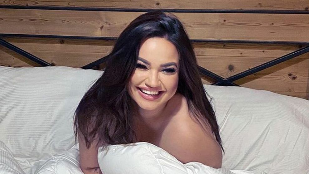 Ďalšia bývalá farmárka zhodila šaty! Sexi zábery priamo z postele