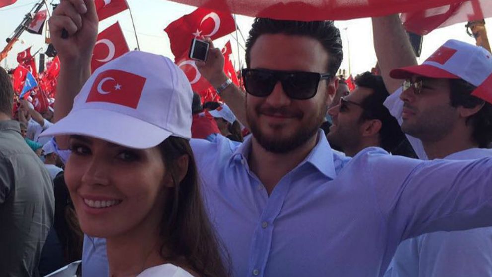 Turecké celebrity pochodovali na manifestácii!