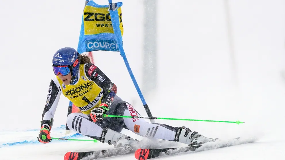 Vlhová po chybe nedokončila obrovský slalom v Courcheveli, prvýkrát v sezóne nebodovala