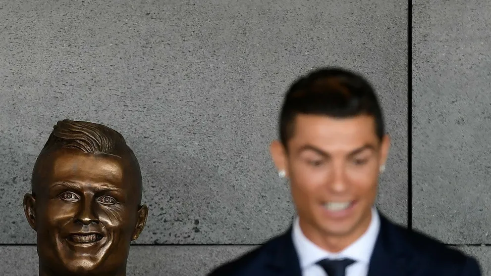 Dva týždne po pôrode a vyzerá takto? Ronaldova priateľka všetkých zaskočila