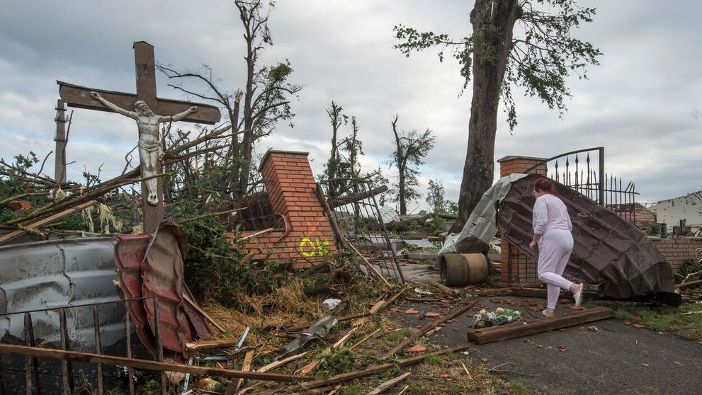 Jednou z obetí tornáda je aj tehotná Slovenka, dcéra známeho country speváka