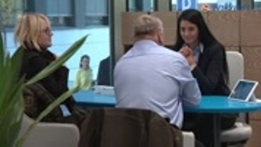 Marcin sa vie vytešiť aj zo synovho darčeka, Ráková ich vyrába