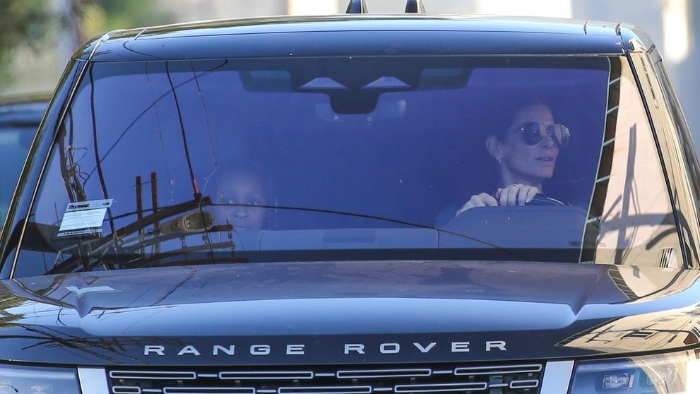 Takúto usmiatu sme ju potrebovali videť. Sandra Bullock tri mesiace po smrti partnera