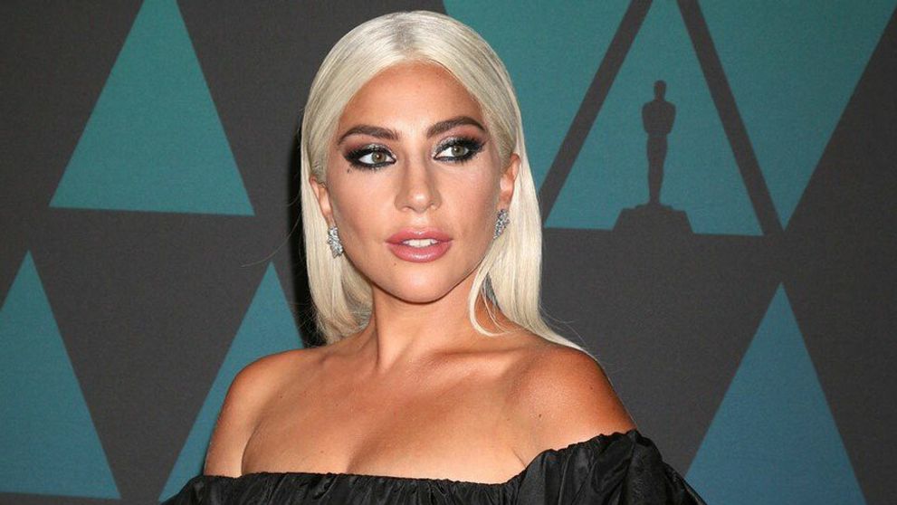 Je Lady Gaga tehotná? Toto ju malo definitívne prezradiť