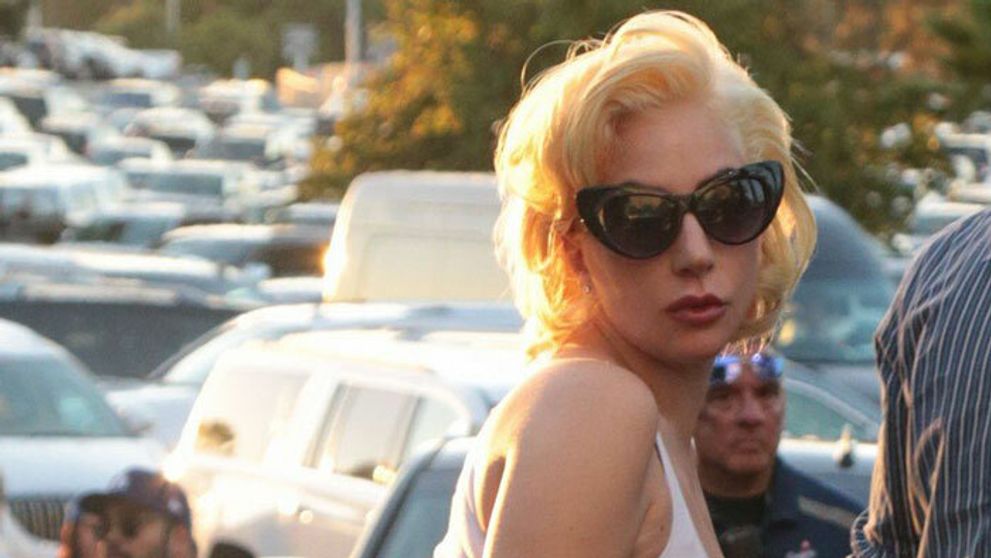 Ultrakrátke šortky Lady Gaga: Nechýbalo veľa a...