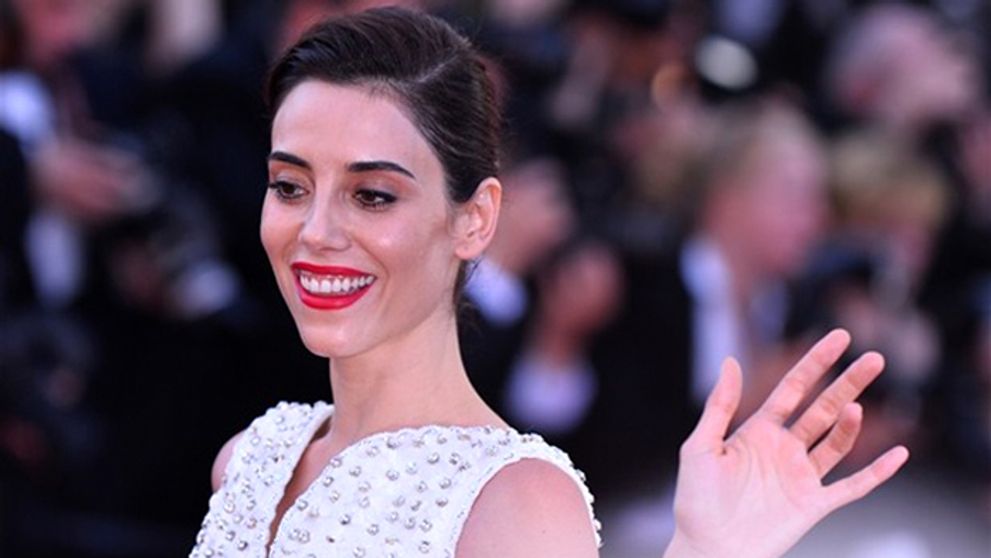 Nádherná! Cansu Dere zahviezdila v Cannes!