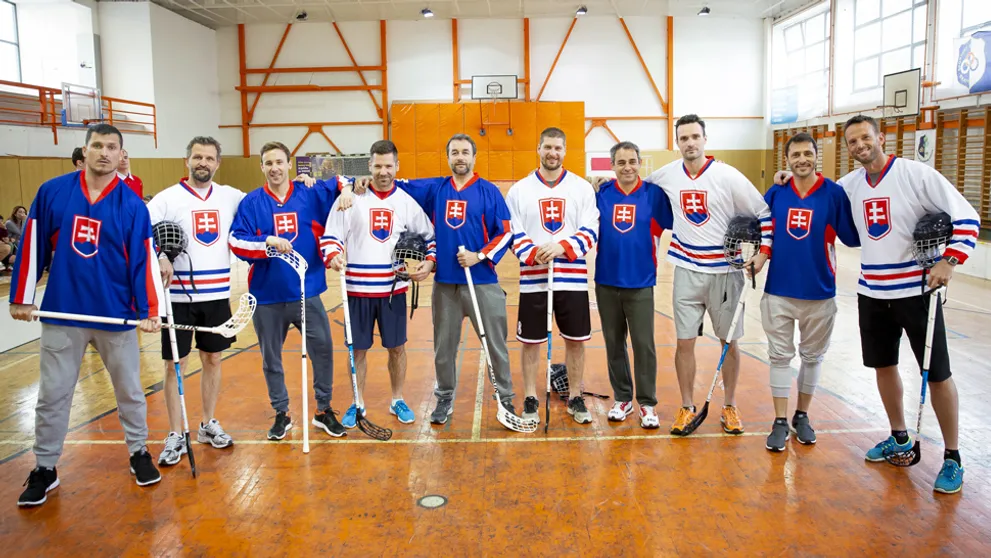Exkluzívne zákulisie zápasu: Oteckovia proti hviezdam NHL