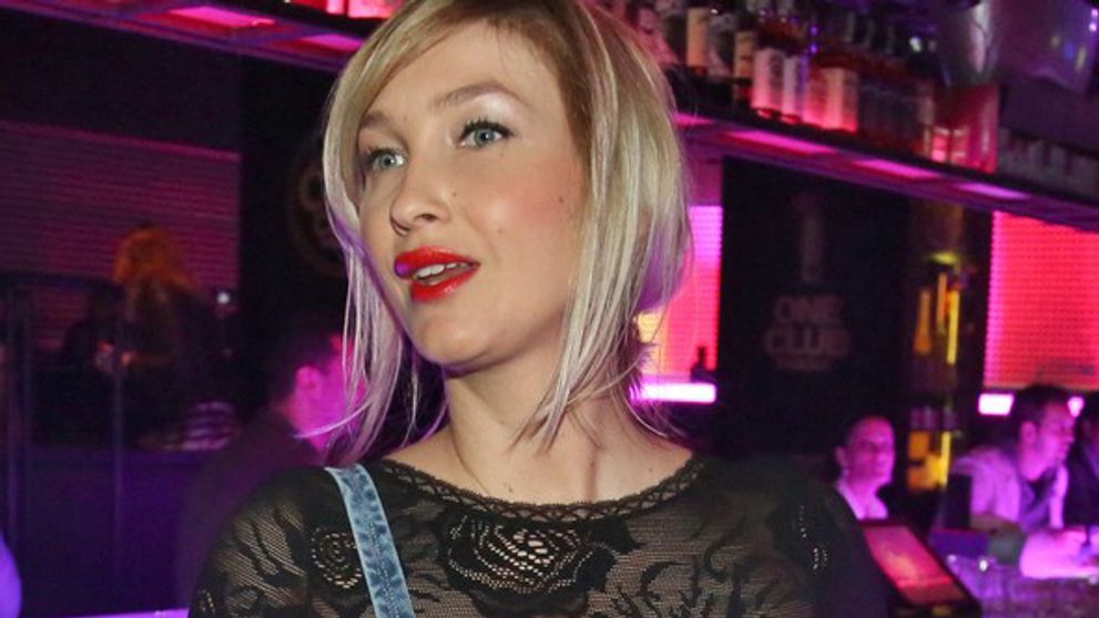 Česká sexica na všetkých vytasila svoje obrovské silikóny!