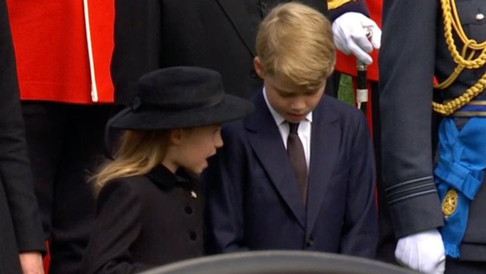 Princezná Charlotte usmernila brata: Úsmevný moment z pohrebu koluje internetom