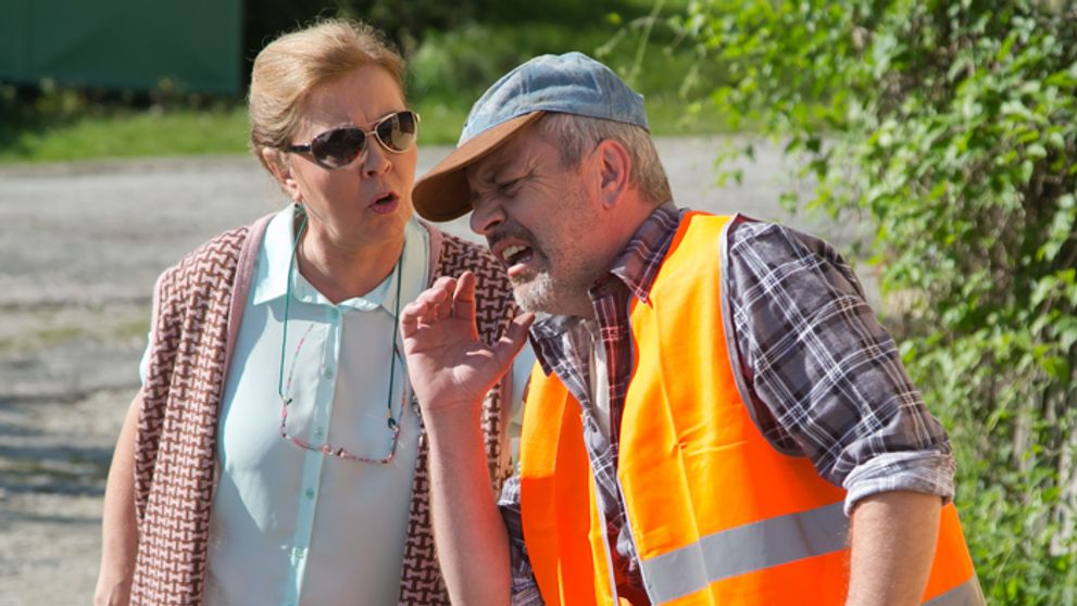 Opitý Bystro na bicykli! Dokonalá herecká etuda!