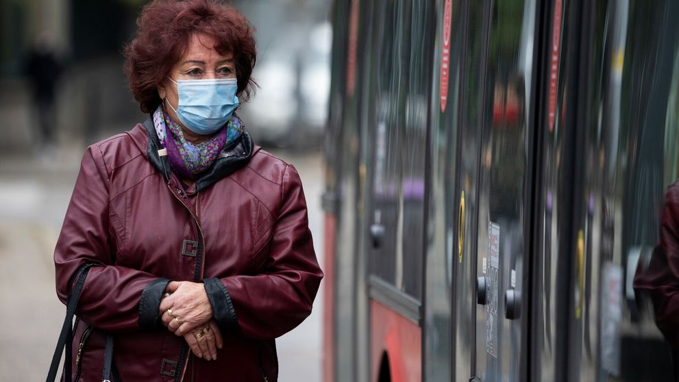 Poirier knokautoval McGregora. Íra zasypal tvrdými ranami a poslal k zemi