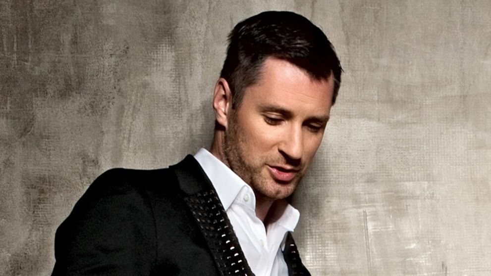 Neuveríte, čo robil tento herec na dovolenke: Ešte stále sa má čo učiť!